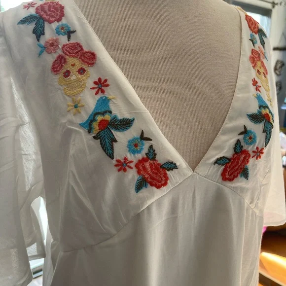 MELT ICE🧊 CHINGA LA MIGRA: Dia de los Muertos dress - Picture 5 of 8